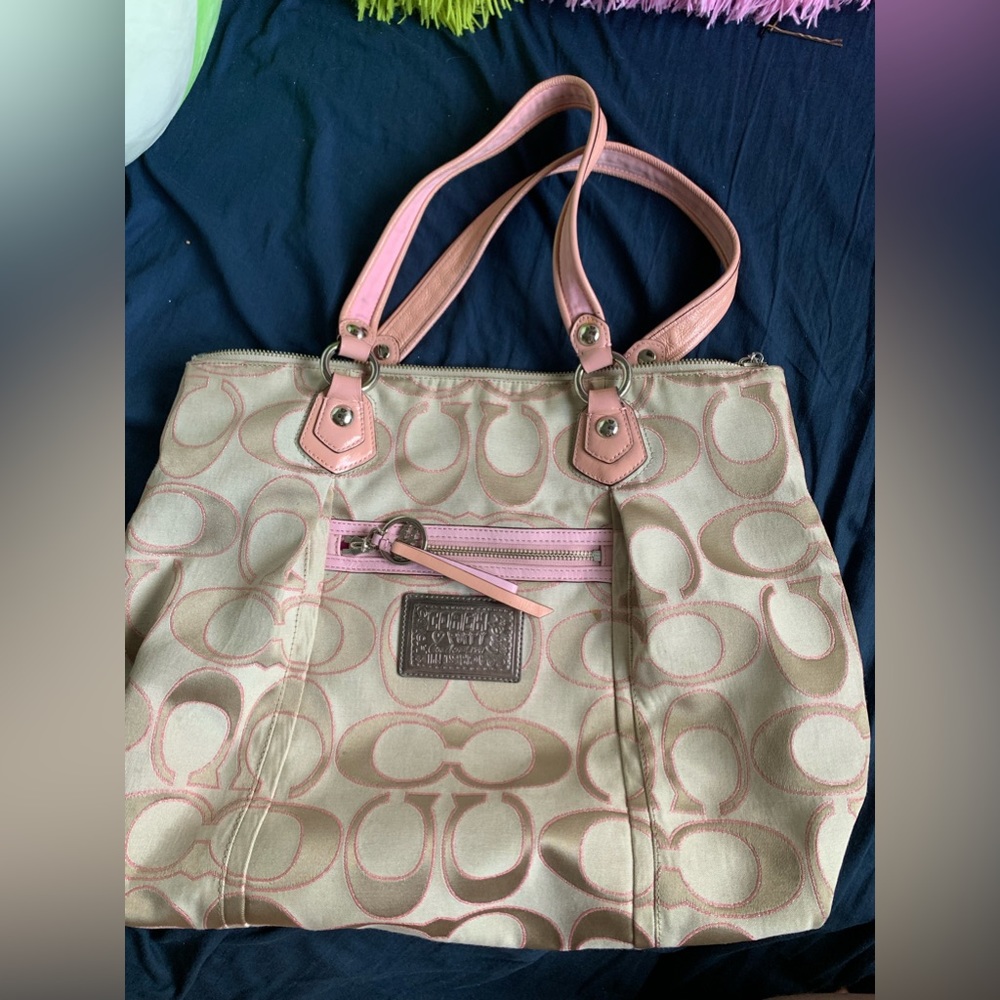 COACH POPPY SIGNATURE LUREX GLAM TOTE 16289 Metallic Beige Pink Jacquard Bag